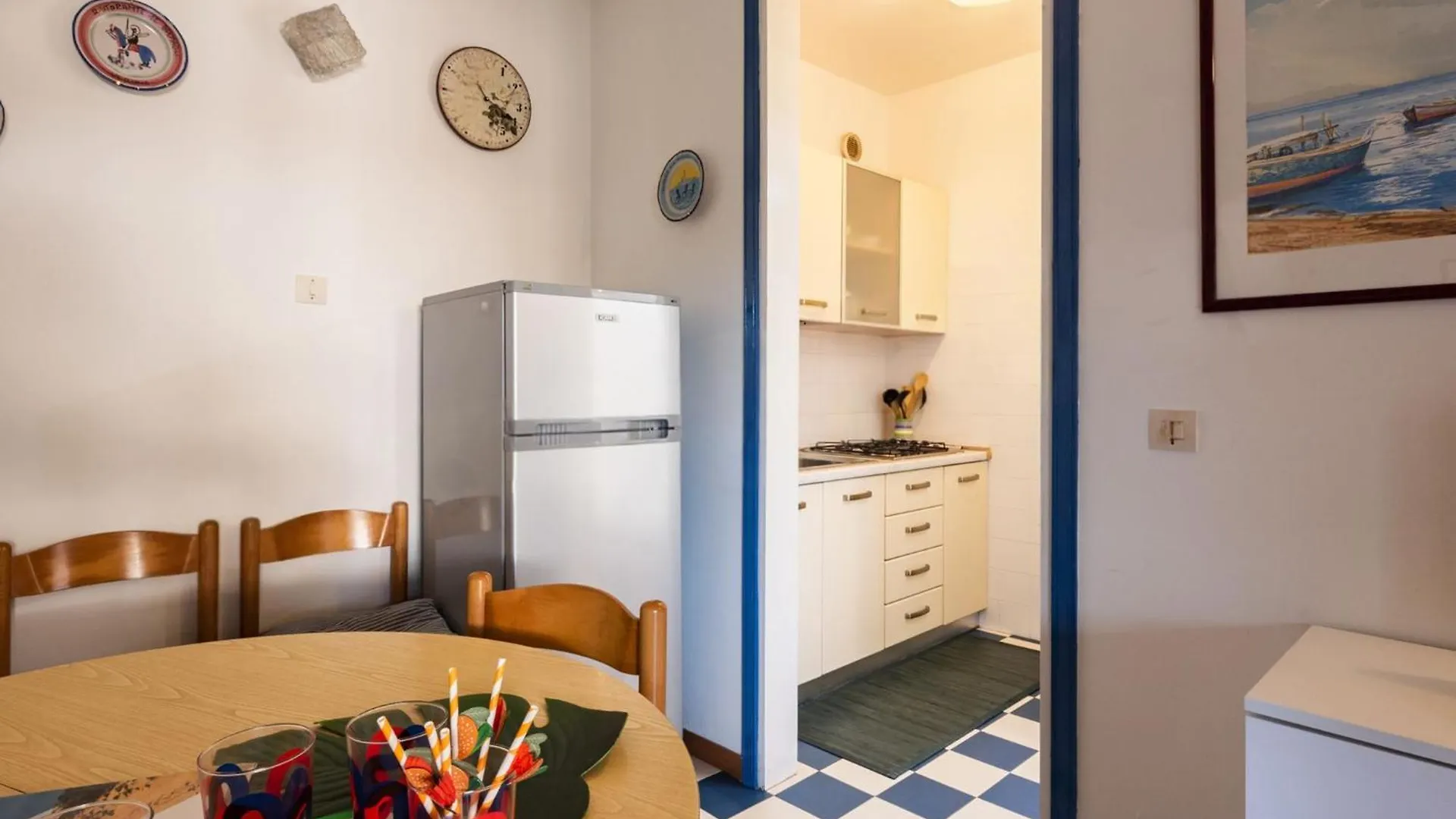 Cozy Townhouse With Pool And Garden Apartment Bibione 0*,  Italy